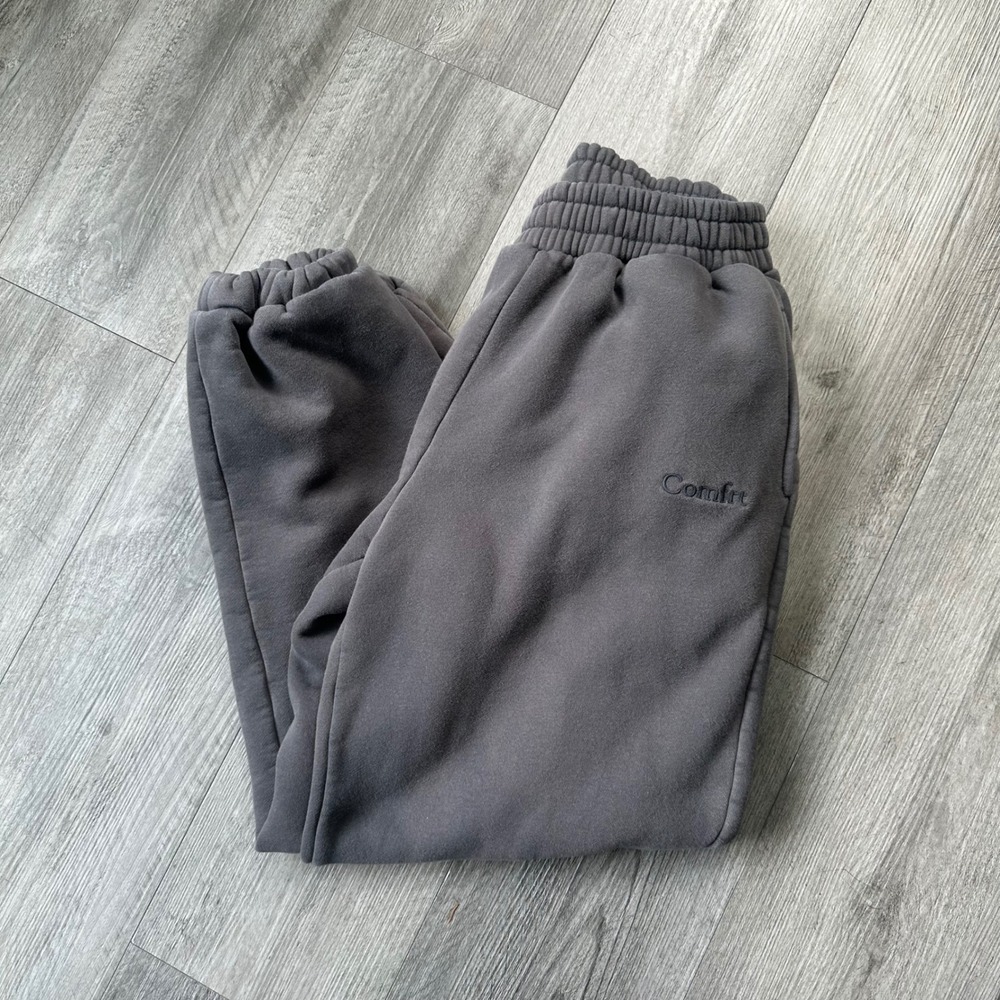 Comfrt Gray Fleece Joggers Sweatpants Men's M Elastic Cuffs soft relaxed